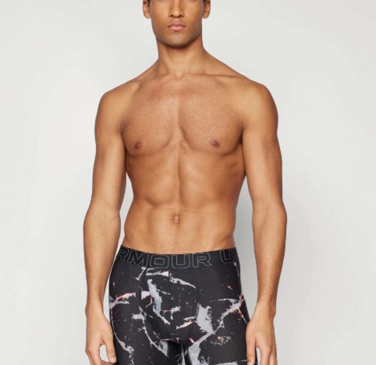 Under Armour's gym underwear is designed with athletes in mind, featuring quick-drying fabric and strategic ventilation to keep you cool and comfortable during your toughest workouts.