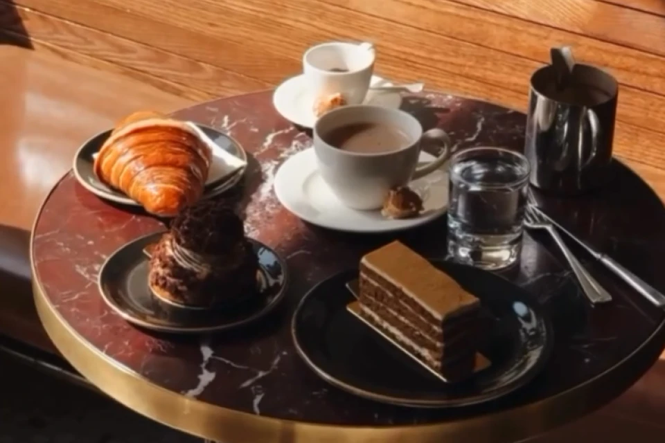 The Best Local Cafes In London: Where to Break Up With Starbucks The Best Local Cafes In London: Where to Break Up With Starbucks